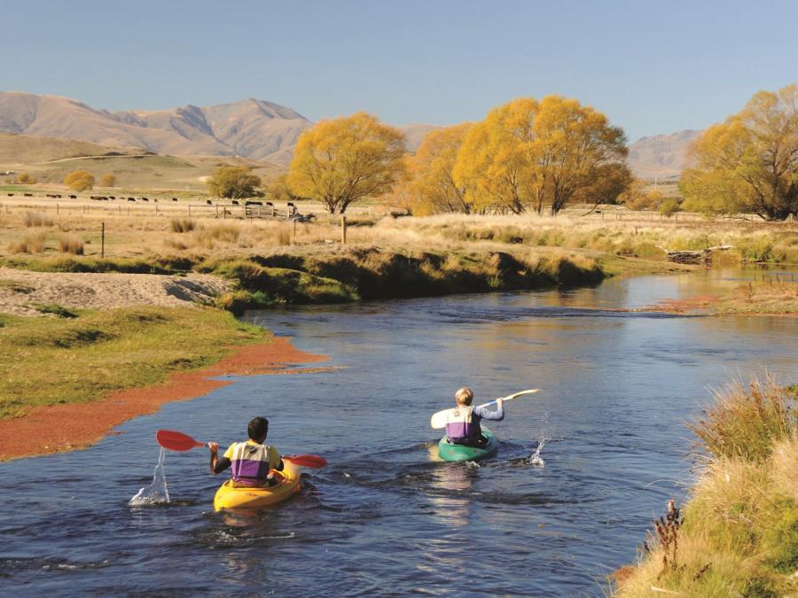 Kayaking on the Taieri river